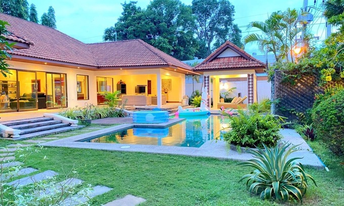 Huai Yai Villa | Mellow Pool Villa - Family house with nice pool & garden - 4 bedrooms