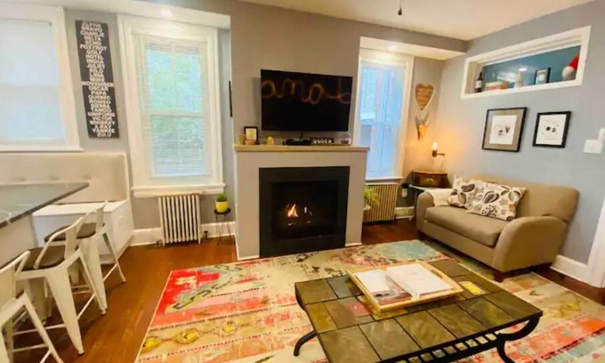 Lancaster Apartment | Mellow Yellow in Lanc City