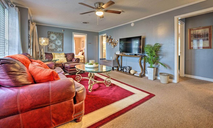Whitehaven House | Memphis Home w/ Smoker, ~ 2 Miles to Graceland!