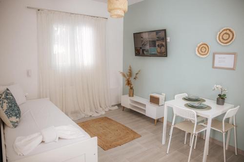 Stavros Apartment | Meraki Seaside Apartment