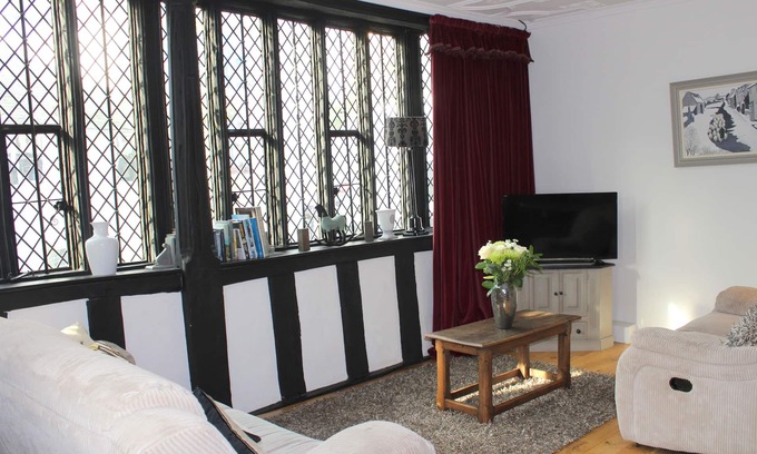 Dartmouth Apartment | Merchant’s Rest heart of Dartmouth