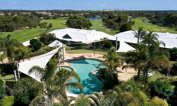 Pelican Point Hotel | Mercure Bunbury Sanctuary Golf Resort