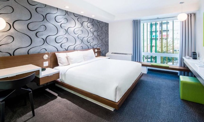 Exchange District Hotel | Mere Hotel