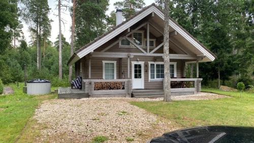 Hiiumaa Apartment | Merineitsi peamaja saunaga kahele