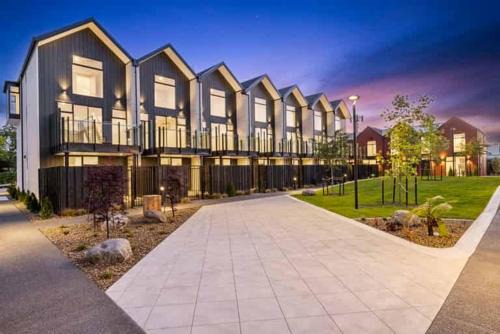 Saint Albans Apartment | Merivale Executive Stays