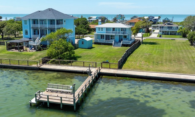 Rockport House | Mermaid Cove - Private Fishing Pier