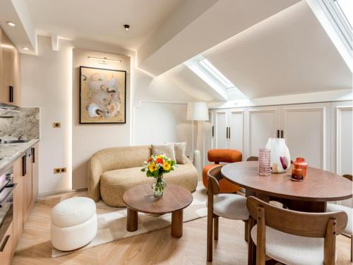 Ternes Apartment | Merveil - Luxury Suite - Champs Elysees - St Cyr I