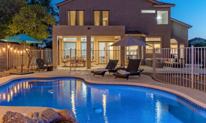 Las Sendas House | Mesa Lux: POOL w/Waterfall & Optional Heat, TVs All BRs, Game Room, Corn Hole
