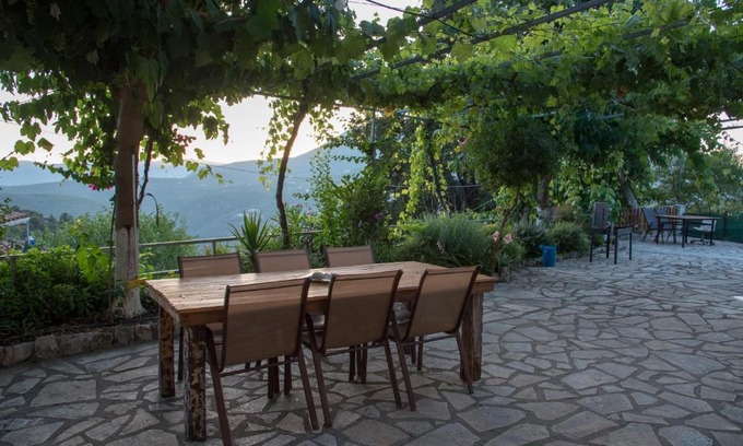 Poros House | metaxas house