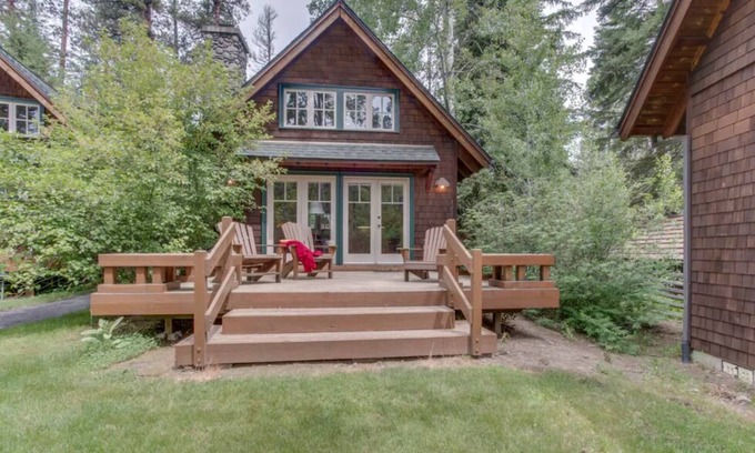 Camp Sherman Cabin | Metolius River Resort Cabin 2 - Luxurious cabin on the Metolius River w/