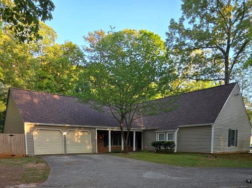 Stone Mountain House | Metro Atlanta 3bed 2 Bath House