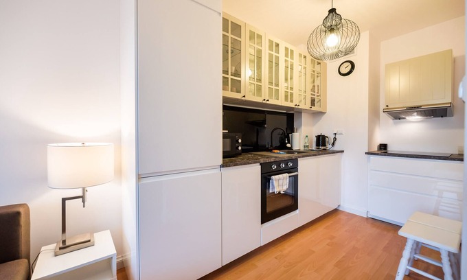 Targowek Apartment | Metro Kondratowicza Velvet Apartment