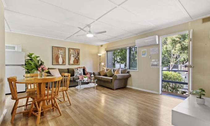 Metung Apartment | Metung Akora 2Bdrm Apartment Pets & Boats welcome!