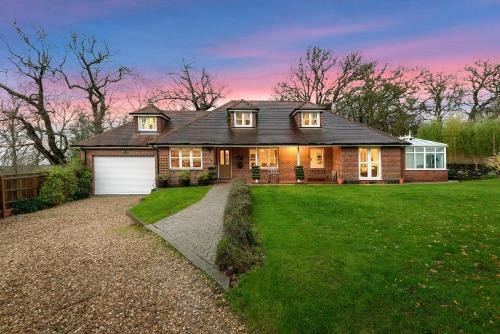 New Forest District House | Mews Hill, 5 bedroom New Forest Holiday Cottage