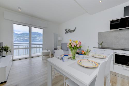 Brenzone sul Garda Apartment | MGH- Ora del Garda Lakeview Apartment