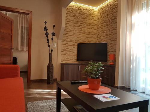Gellert Hill Apartment | MgTels Apartman - with private parking