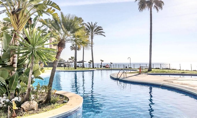 Sitio de Calahonda Apartment | MI CAPRICHO C16 Luxury apartment on the beachfront