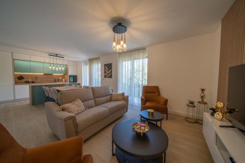 Skaljari Apartment | Mia Stella