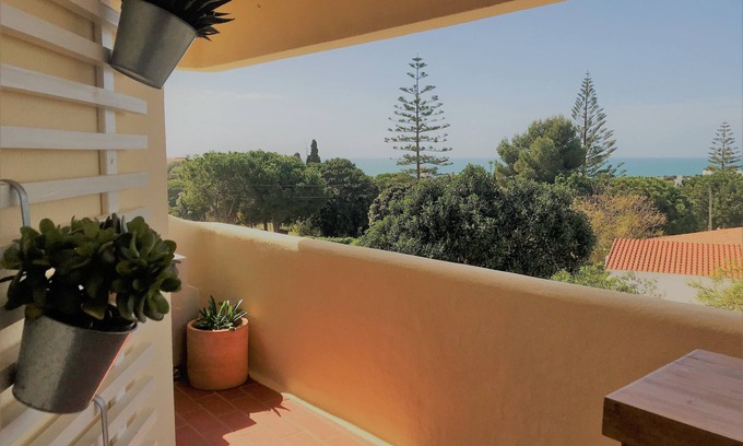 Vale de Covo Apartment | Miadesign with seaview at carvoeiro center.bybluealgarve