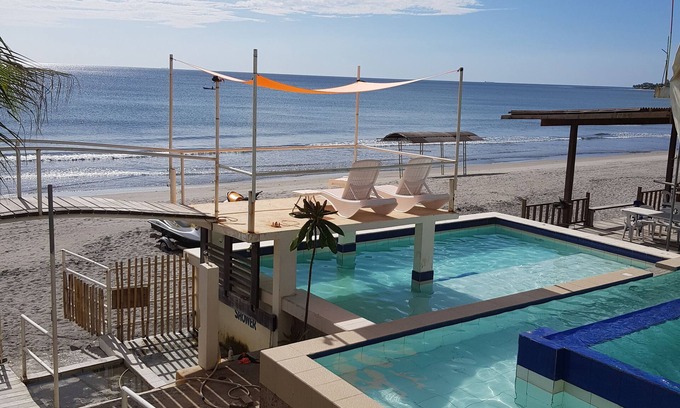 Morong Hotel | Miami Heat Beach Resort