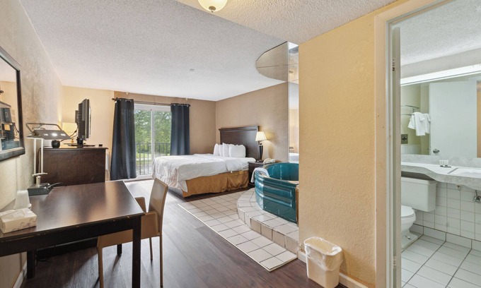 Toledo Hotel | Miami Suites Hotel