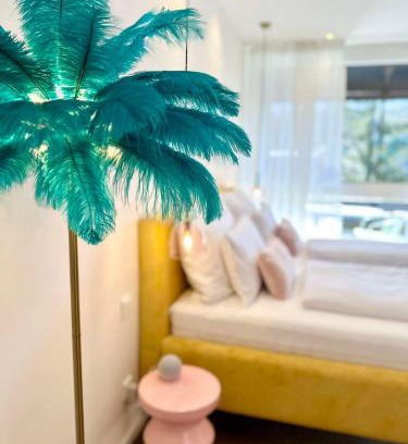 Bad Aussee Apartment | Miami Vice Appartement mit Balkon & Flussblick-Das Alpenzeit im Zentrum mit Parkplatz