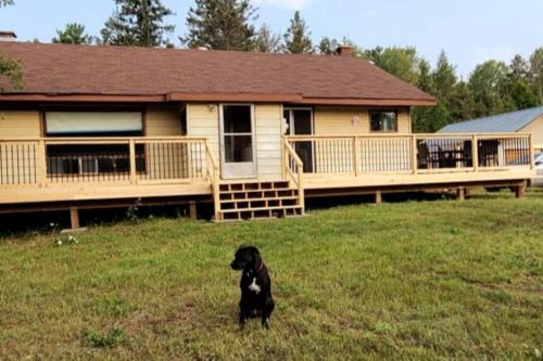 Manitoulin District House | Michaels Bay Getaway on Manitoulin Island