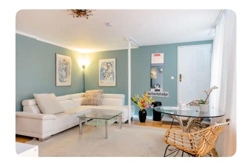 Charlottenburg-Wilmersdorf Apartment | Micro Apartment Berlin