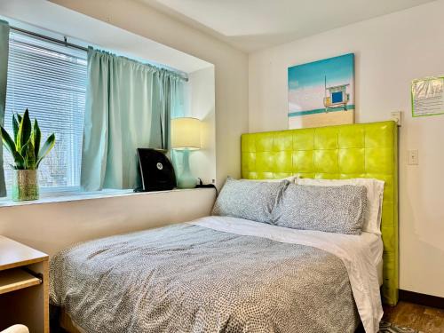 University District Apartment | Micro Studio Apartment 10 Minutes Walk to University of Washington