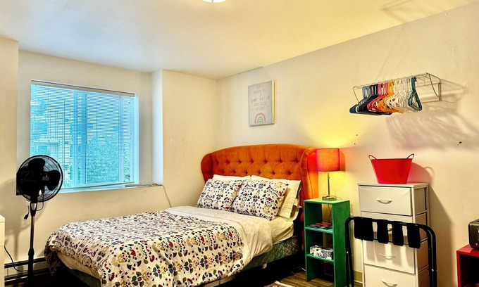 University District Apartment | MICRO Studio Apartment in University District. 10 Mins Walk to University of WA