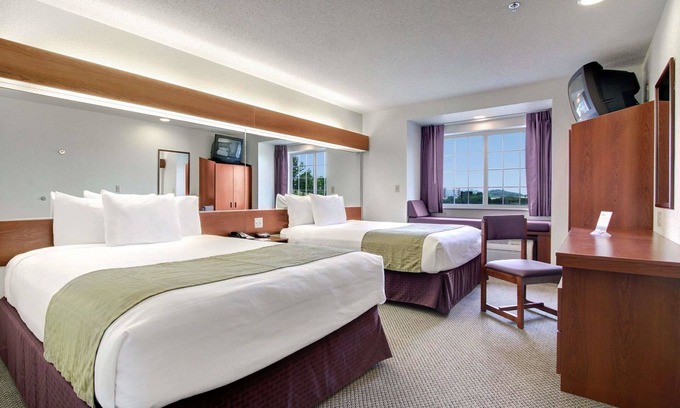 Bridgeport Hotel | Microtel Inn & Suites by Wyndham Bridgeport