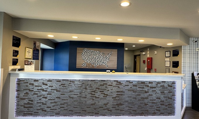Independence Hotel | Microtel Inn & Suites by Wyndham Independence