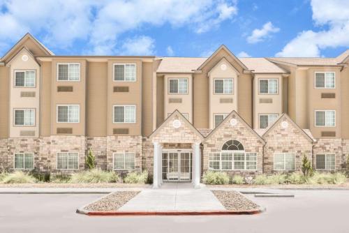 Midland Hotel | Microtel Inn & Suites by Wyndham