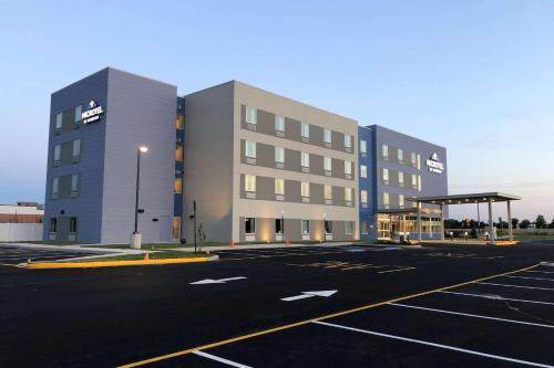 Milford Hotel | Microtel Inn & Suites by Wyndham Milford