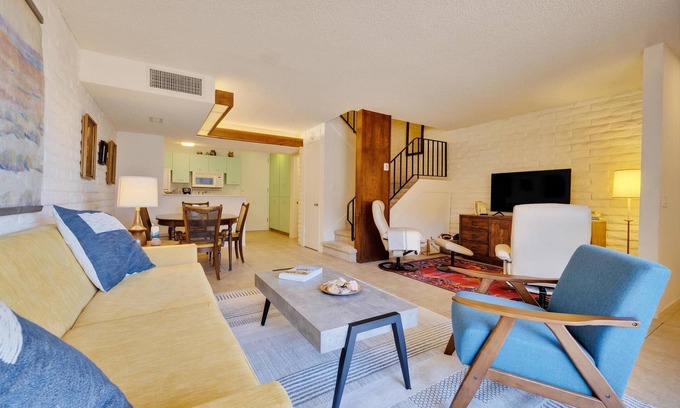 Borrego Springs Condo | Mid-century 2 story condo in heart of Borrego Springs