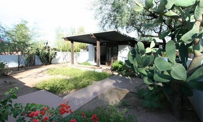 Sam Hughes House | Mid-Century Modern home in the heart of Sam Hughes Neighbourhood