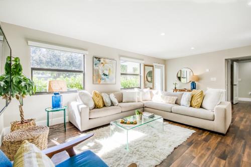 Riviera Estates House | Mid-Century Modern Oasis
