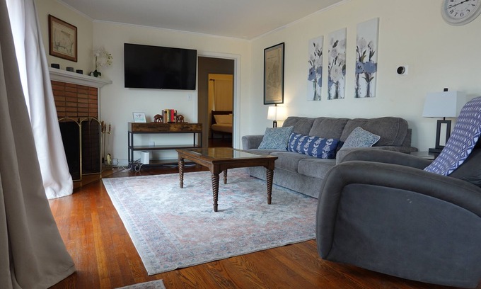 North Augusta House | Mid Century Modern Retreat in North Augusta