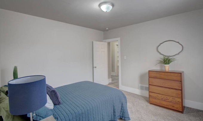 Gary House | Mid Term Rental Home In Gary, IN Buchanan