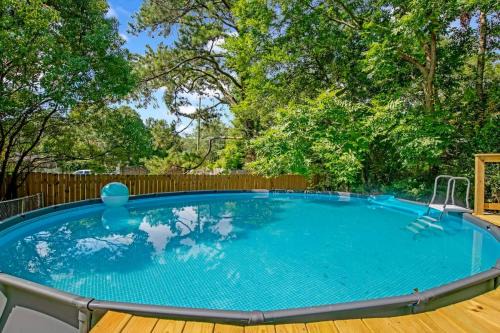 Mobile House | Midcentury Modern - Pool & Hot tub - Retro Retreat
