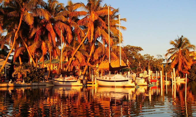 Marathon Cottage | Middle Florida Keys Bayfront with Sailboat or boat slip included
