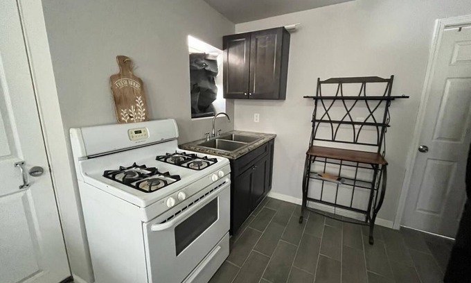 Midland Apartment | Midland Hideaway