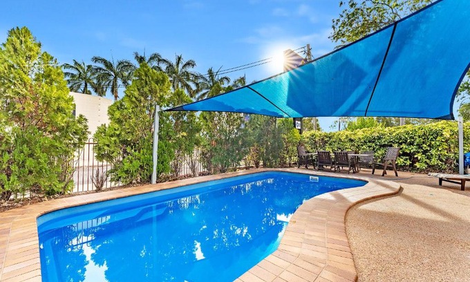 Emerald Hotel | Midlander Motor Inn