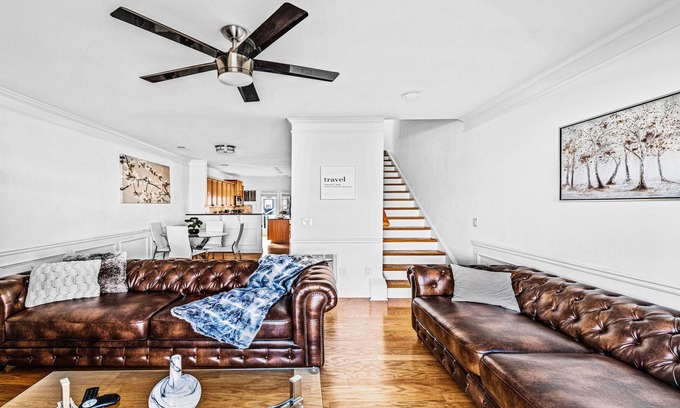 Atlantic Station Area House | Midtown/Atlantic Station 3 Bedroom Luxury Townhouse- Free Parking- Fast Wifi