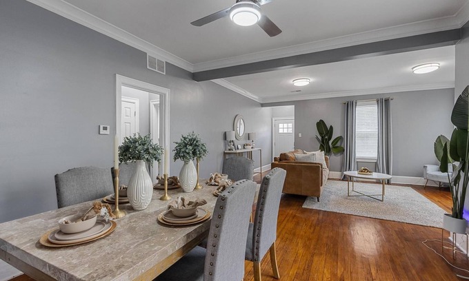 Vollintine-Evergreen House | Midtown Retreat - 4mi to Downtown/Large Private Deck