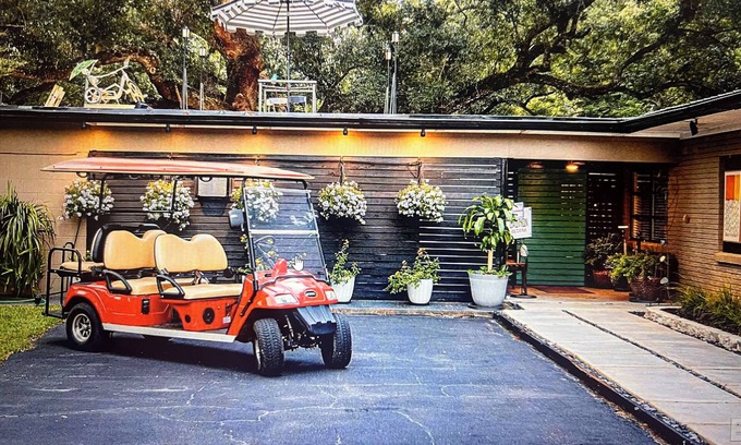 Fairhope House | MidtownMidCenturyModern, FREE golfcart. Close to downtown, 3bds, 2baths. Office