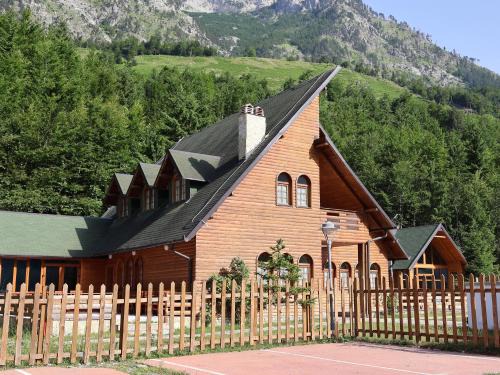 Valbone Hotel | MIK Hotel Valbona