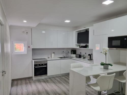 Odivelas House | Mikaela Guest House