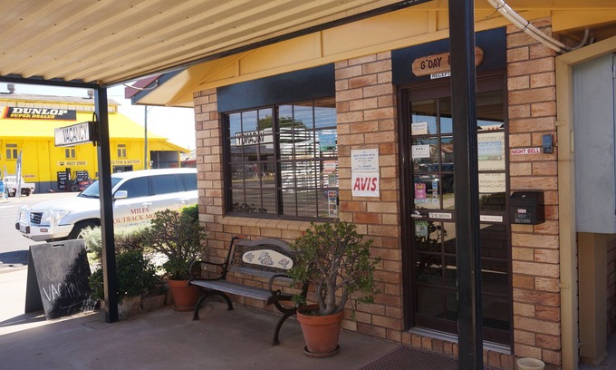Miles Hotel | Miles Outback Motel