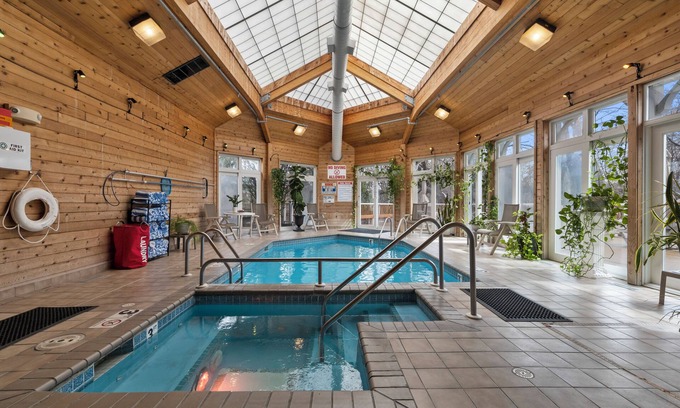 Lake Geneva Apartment | Mill Creek Hotel